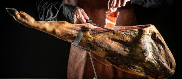 Por qué contratar un cortador de jamón para ferias y eventos